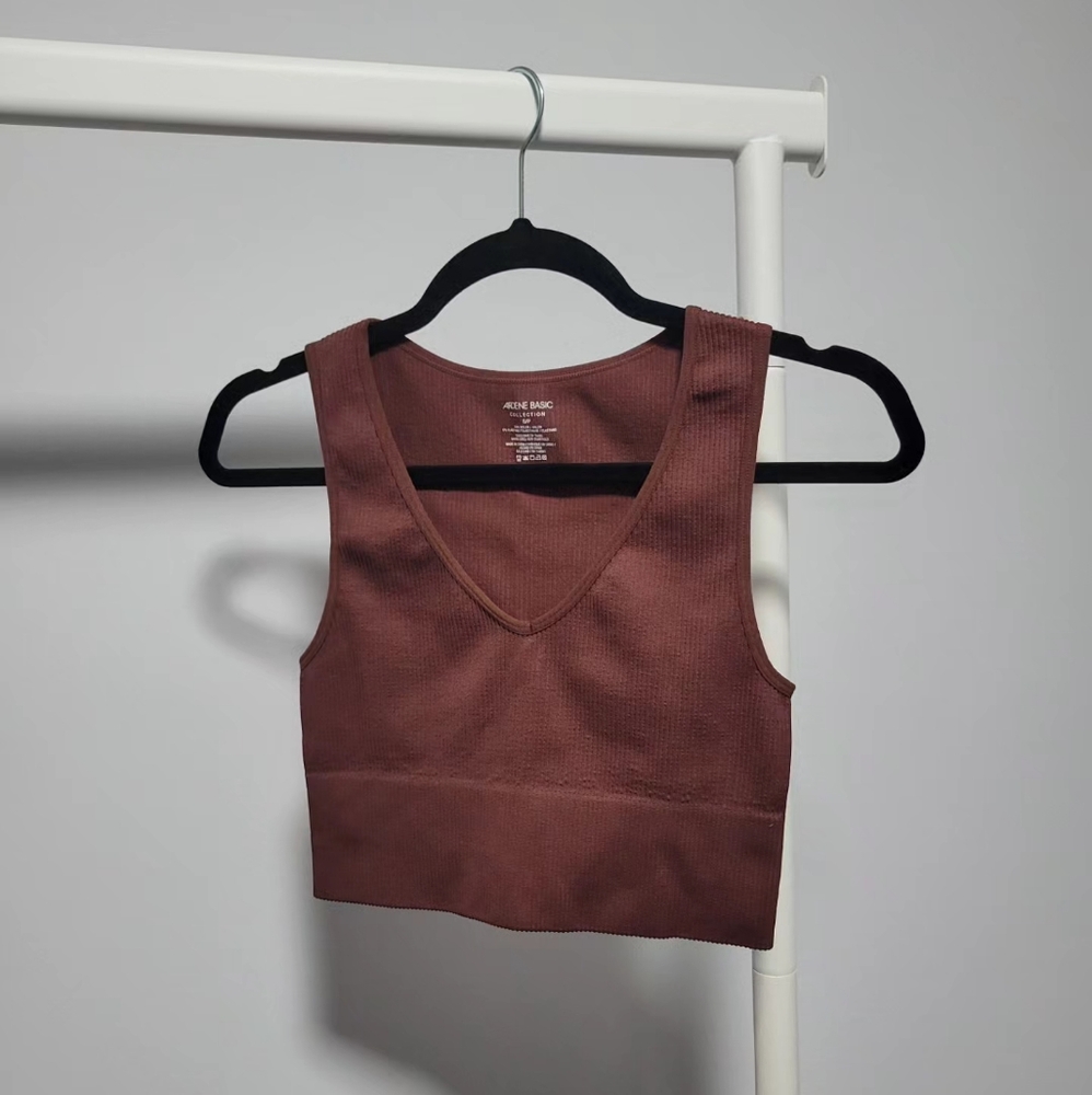 SOLD NWOT Ardene Basic Collection seamless tank